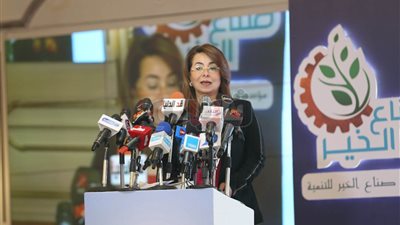 غادة والي: «مكافحة العمى» من أولويات الحكومة