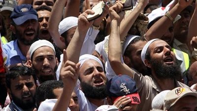 لماذا تجدد الصراع بين الإخوان والسلفيين؟