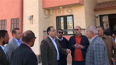 وزير الإسكان يتفقد أول عينات التشطيب بوحدات «سكن مصر»