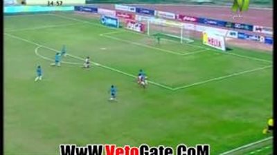 بالفيديو.. «جون أنطوى» يهدر فرصة هدف أمام «المحلة»