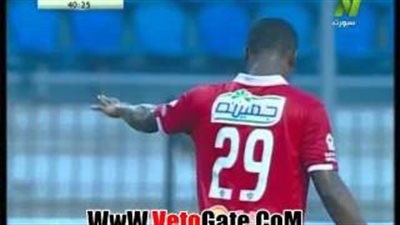 بالفيديو..«جون أنطوى» يواصل إهدار فرص التقدم للأهلي أمام المحلة