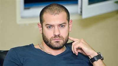 الليلة.. عمرو يوسف ضيف شريف عامر على «إم بي سي مصر»