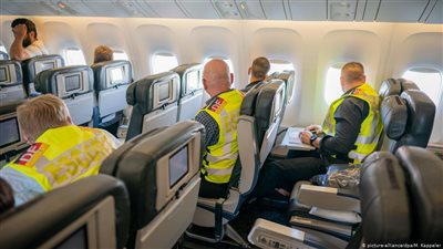 برلين: لا نبلغ دول المهاجرين المرحلين بأي معلومات تتعلق بهم