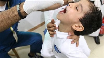 حقيقة إعطاء طلاب المدارس تطعيمات تسبب العقم