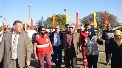 محافظ الإسماعيلية يتفقد مركز الإغاثة والطوارئ (صور)