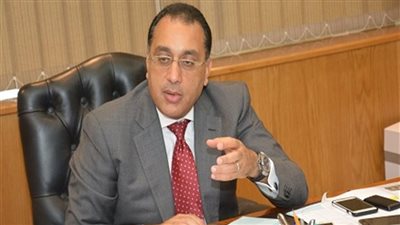 مدبولي يستعرض مخططات تطوير الأراضي المتاحة للتنمية بمحيط ترعة المحمودية والمنتزه