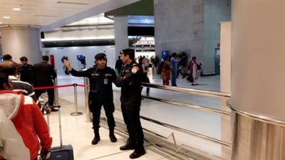 سلطات مطار الكويت تعتقل مصريا حاول الهروب من جريمة قتل