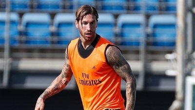 راموس مشجعًا فريقه: 