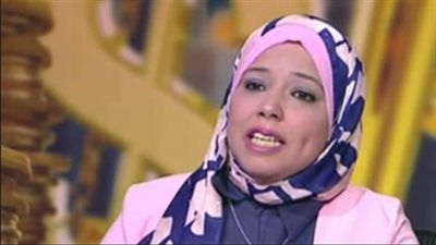 خبيرة: المنتجات الصناعية والسيارات والبنوك قطاعات فاعلة بالبورصة