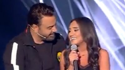 عاصي الحلاني يرقص مع متسابقة لبنانية في The Voice