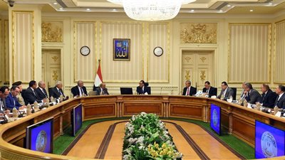 مدبولي يراجع موقف تقنين واسترداد أراضي الدولة مع المحافظين