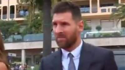 وصول ميسي إلى مقر حفل قرعة دوري أبطال أوروبا (فيديو)