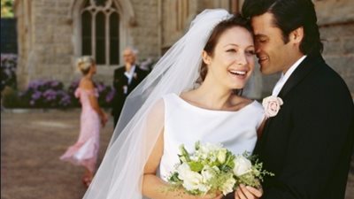 عريس يطلق زوجته بعد ساعات من عقد القران بسبب 