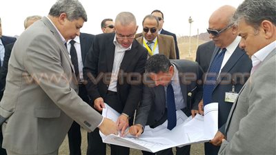 طورائ بمطاري القاهرة وشرم الشيخ لاستقبال الوفود المشاركة في المنتدى الاقتصادي الأفريقي.. «كمال» يتفقد تجهيزات المؤتمر.. «عبدالغفار» يتابع الإجراءات الأمنية.. ومصر للطيران تقدم تخفي