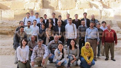 بالصور.. زيارة 15 شخصية من 