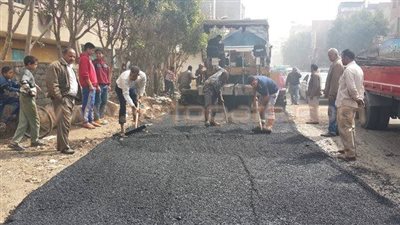 بالصور.. القليوبية تشن حملة لتمهيد الطرق بمداخل المحافظة