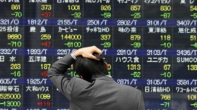 بورصة اليابان تهبط مع صعود الين وتراجع النفط