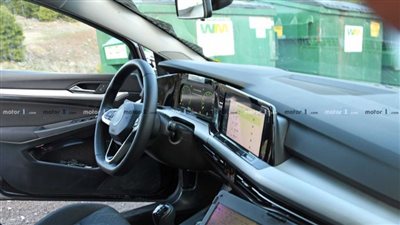 سيارة فولكس فاجن جولف هاتشباك مدمجة بخمسة أبواب