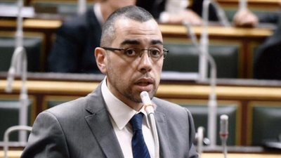 نائب يحمل محافظ الجيزة مسئولية وفاة طفل الطالبية