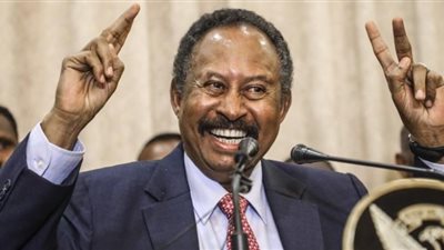 رئيس وزراء السودان يبدأ التفاوض على قرض من صندوق النقد الدولي
