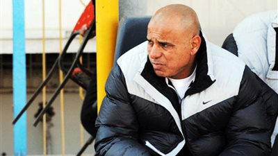 «أحمد جمال» يقود الجبهة اليمنى للشرطة في مواجهة سموحة