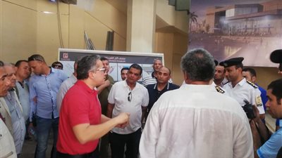 وزير الآثار يتفقد تجهيزات متحف الغردقة قبل افتتاحه نهاية العام الجاري