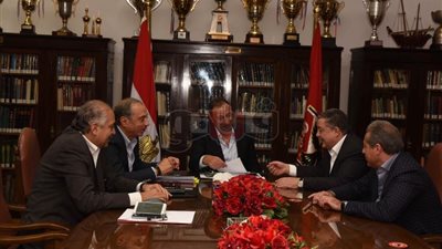 كواليس جلسة الخطيب مع لجنة الاستثمار بالأهلي