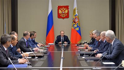 «بوتين» يبحث مع مجلس الأمن الروسي أوضاع الحرب في سوريا