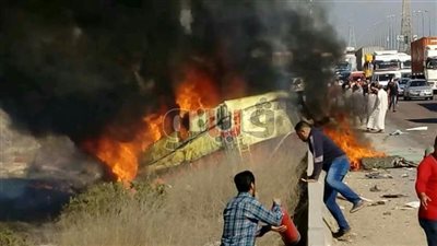 3 حوادث دموية في 24 ساعة.. مصرع 9 عمال بتصادم أتوبيس على طريق الإسكندرية.. انقلاب عدة سيارات بطريق الصحراوي الشرقي ببني سويف الأبشع.. ومصرع أمين شرطة دهسته سيارة على طريق السويس