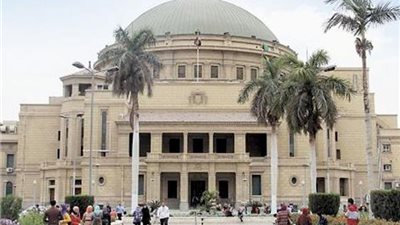 مراجعة أعمدة الإنارة بشارع جامعة القاهرة في الجيزة