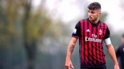 كوتروني يقود هجوم ميلان أمام روما بالدوري الإيطالي