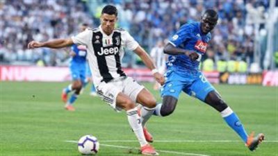 يوفنتوس يتقدم بهدفين على نابولي في الشوط الأول
