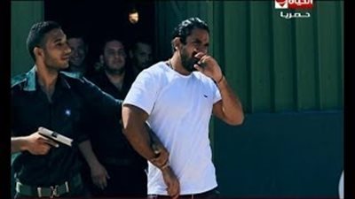 بالفيديو.. صمود أمير كرارة أمام فريق عمل «فؤش في المعكسر»