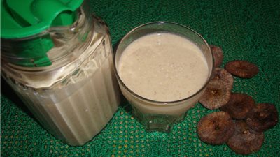 سلمى فؤاد تقدم عصير التمر بالتين والعسل