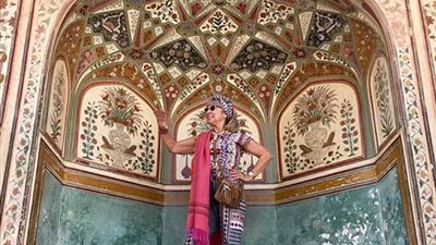 جدة تتحول لنجمة موضة عبر «إنستجرام» (صور)