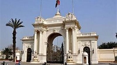 30 ألف أقة زبيب في مزاد قصر الطاهرة عام 1954