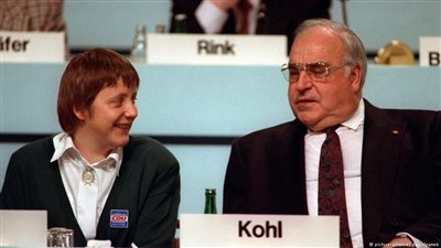 أنجيلا ميركل.. مهندسة الحضور النسائي بقمة الهرم السياسي في ألمانيا