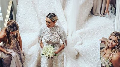 فستان زفاف لمصمم سعودي يبهر نشطاء «فيس بوك» (صور)