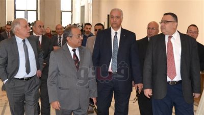 رئيس جامعة الإسكندرية يفتتح 4 أقسام بمستشفى سموحة