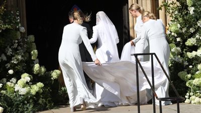 الأمير هاري يغيب عن زفاف حبيبته السابقة إيلي جولدينج (صور)