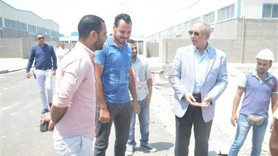 محافظ البحر الأحمر: المدينة الصناعية تفتتح العديد من فرص العمل (صور)