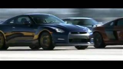 بالفيديو.. أسرع سباق بين أجمل سيارات العالم