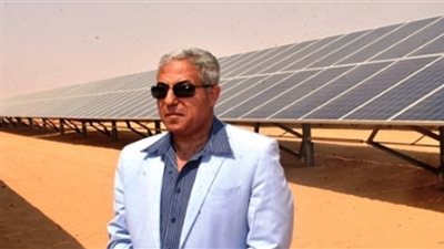 كشف حساب محافظ أسوان.. اهتم بتطوير طريق المطار على حساب الشوارع الجانبية.. انقطاع متكرر للمياه.. انتشار السيارات غير الآدمية.. عدم تطبيق تعريفة التاكسي.. وتراكم أكوام القمامة 