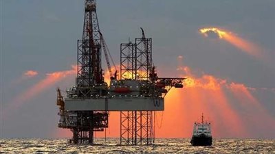 البترول: حفر 10 آبار استكشافية بمنطقة شرق بحرية