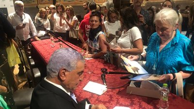 زاهي حواس يكشف أسرار الفراعنة بجامعة بروجيا الإيطالية ويدعوهم لزيارة مصر