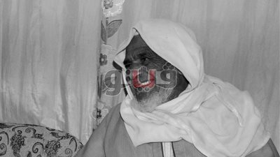 «فيتو» بمنزل «الحاوي الأقدم في مصر».. 90 عاما في صداقة الثعابين (فيديو)