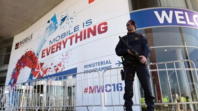 سامسونج تواجه موقفا صعبا في مؤتمر برشلونة