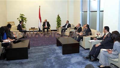 بالصور .. رئيس الوزراء يشيد بمشروعات «هواوي» في مصر