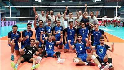 تفاصيل لقاء وزير الشباب والرياضة مع ناشئي الطائرة