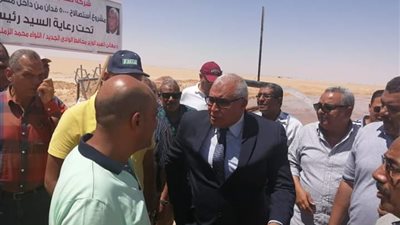 تدشين آبار بالوادي الجديد لاستصلاح ١٠ آلاف فدان شرق العوينات (صور)